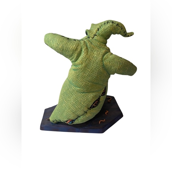WDCC Disney Classics “I’m Mr. Oogie Boogie” Figurine – 10th Anniversary Edition - Picture 3 of 8